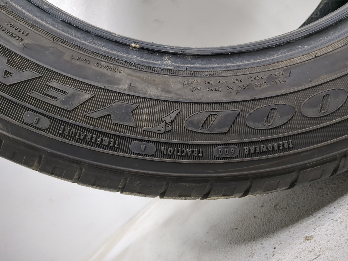 Used Tire 235/55R18 GOODYEAR ASSURANCE ALL SEASON 100H - Tread Depth 6/32 - Oemusedautoparts1.com