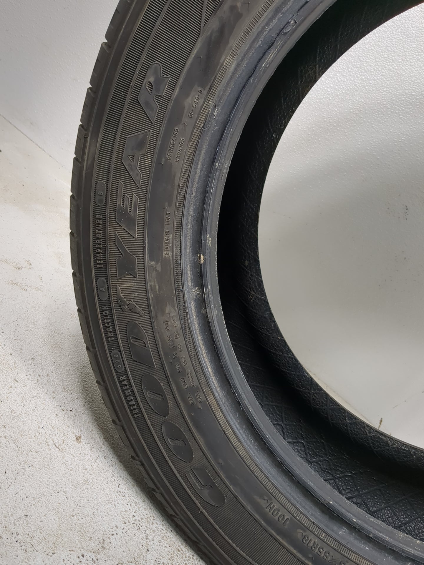 Used Tire 235/55R18 GOODYEAR ASSURANCE ALL SEASON 100H - Tread Depth 6/32 - Oemusedautoparts1.com
