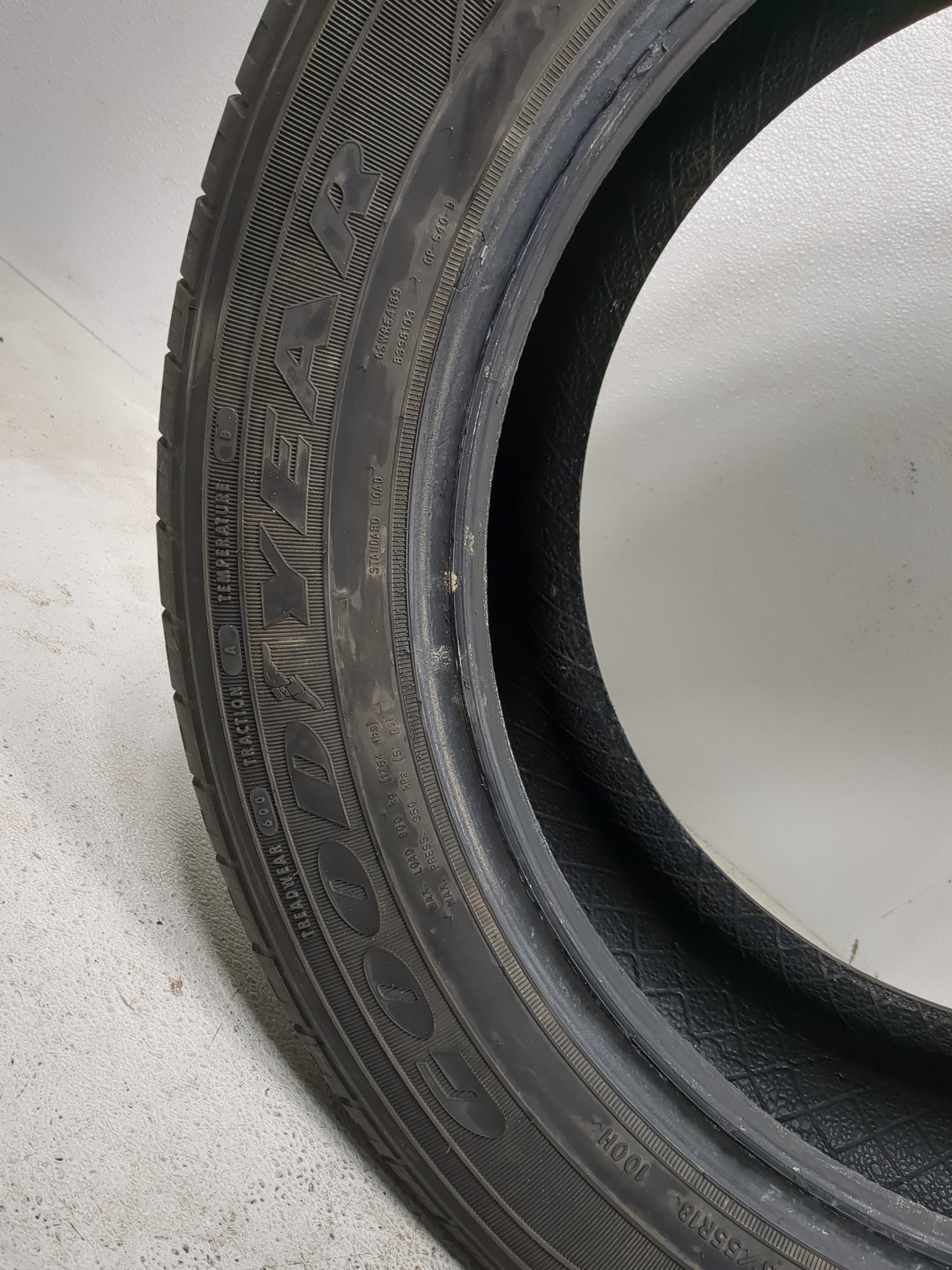 Used Tire 235/55R18 GOODYEAR ASSURANCE ALL SEASON 100H - Tread Depth 6/32 - Oemusedautoparts1.com