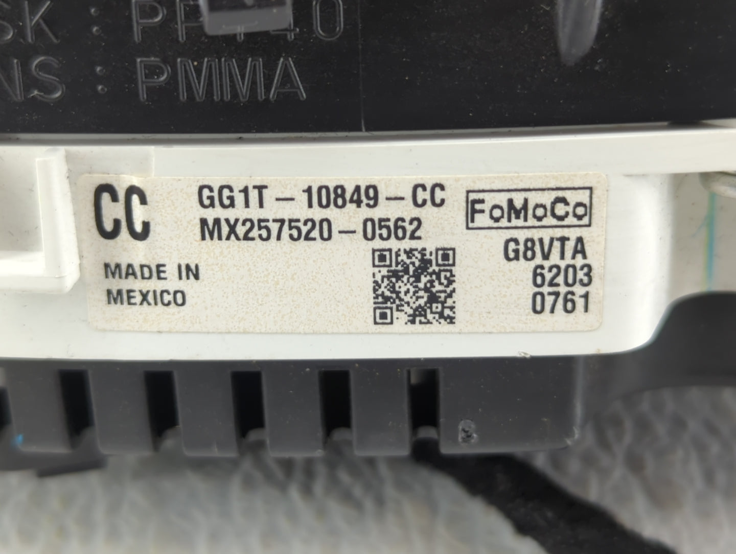 2016 Ford Taurus Instrument Cluster Speedometer Gauges P/N:GG1T-10849-CC Fits OEM Used Auto Parts - Oemusedautoparts1.com