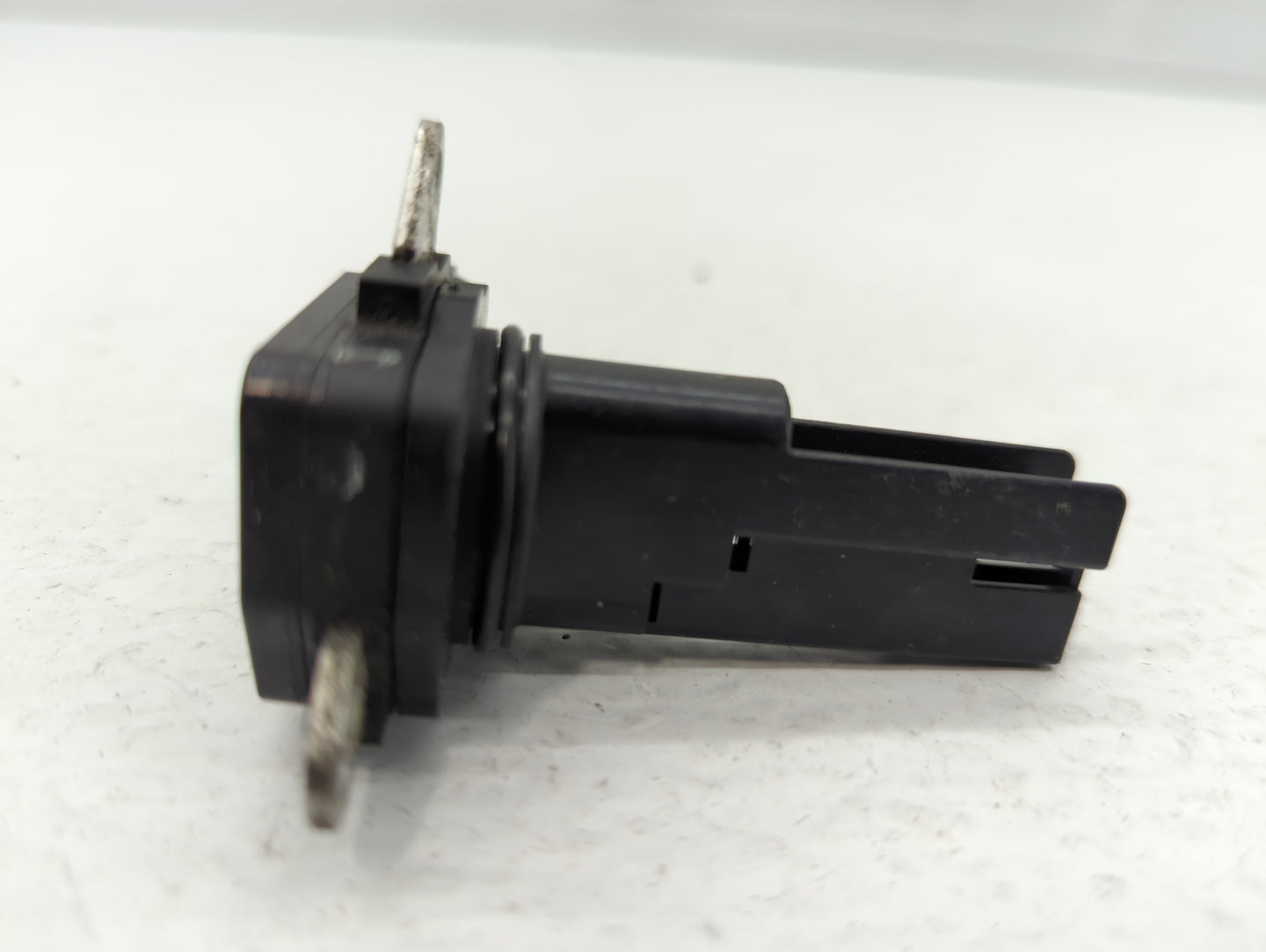 2013-2016 Ford Taurus Mass Air Flow Meter Maf - Oemusedautoparts1.com