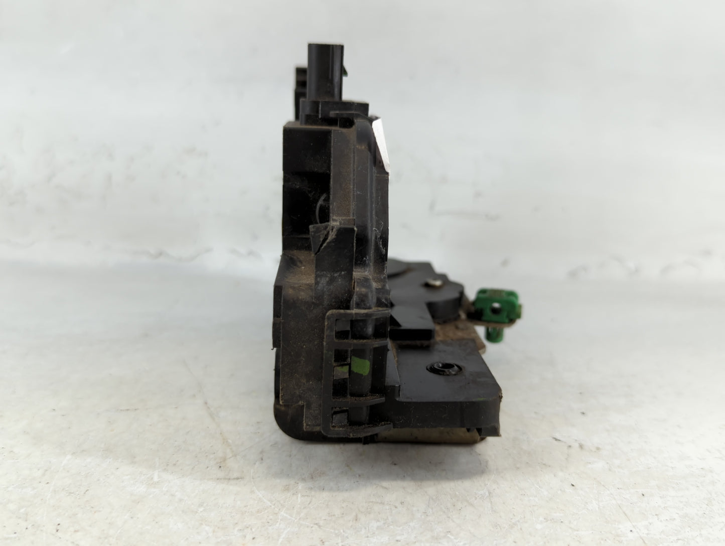 2016 Ford Taurus Front Right Passenger Lock Actuator - Oemusedautoparts1.com