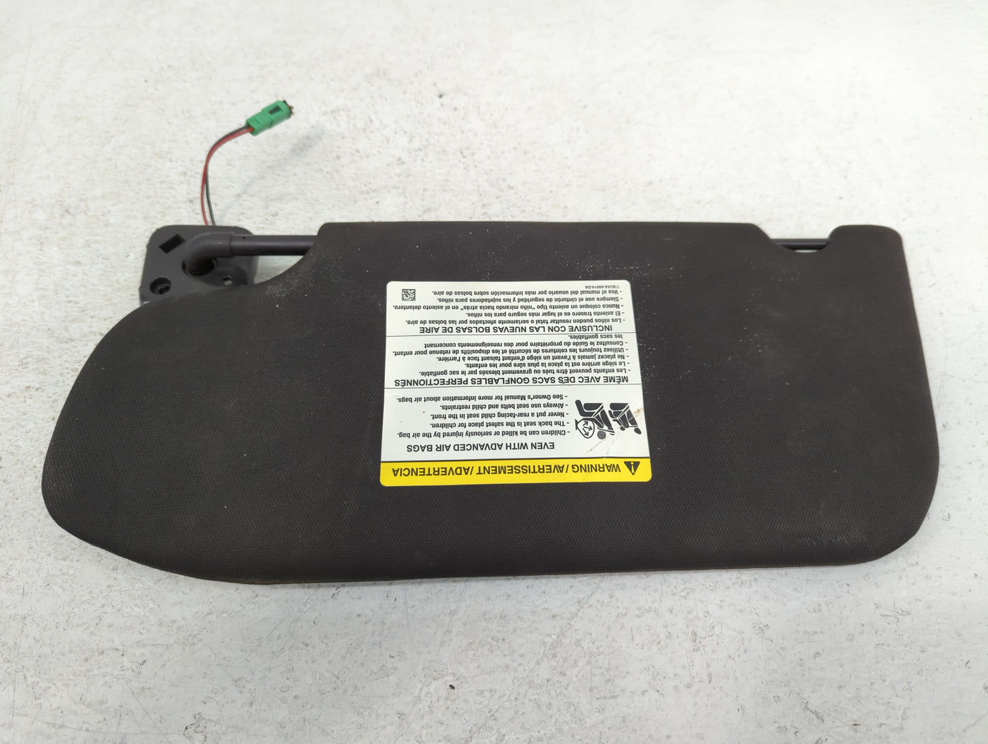 2013-2019 Ford Taurus Sun Visor Shade Replacement Passenger Right Mirror Fits OEM Used Auto Parts - Oemusedautoparts1.com