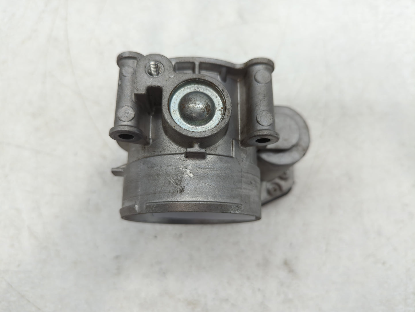 2013-2019 Ford Taurus Throttle Body P/N:161994002858 AT4E-9F991-EL Fits Fits 2011 2012 2013 2014 2015 2016 2017 2018 2019 OE