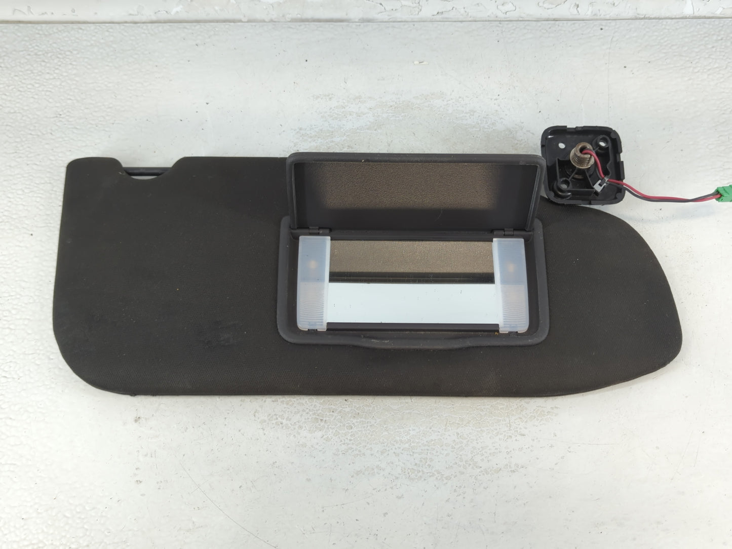 2013-2019 Ford Taurus Sun Visor Shade Replacement Passenger Right Mirror Fits OEM Used Auto Parts - Oemusedautoparts1.com