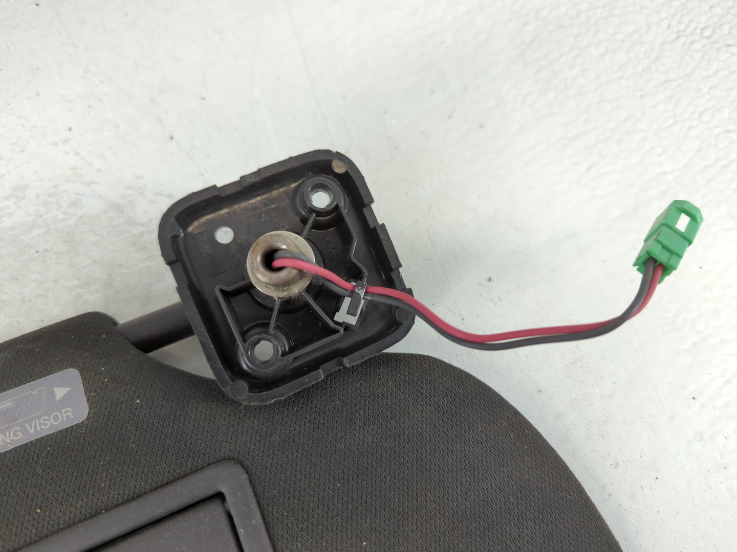 2013-2019 Ford Taurus Sun Visor Shade Replacement Passenger Right Mirror Fits OEM Used Auto Parts - Oemusedautoparts1.com