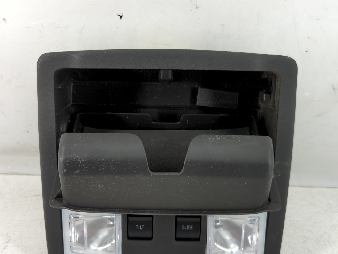 2013-2019 Ford Taurus Overhead Roof Console Interior Dome Light - Oemusedautoparts1.com