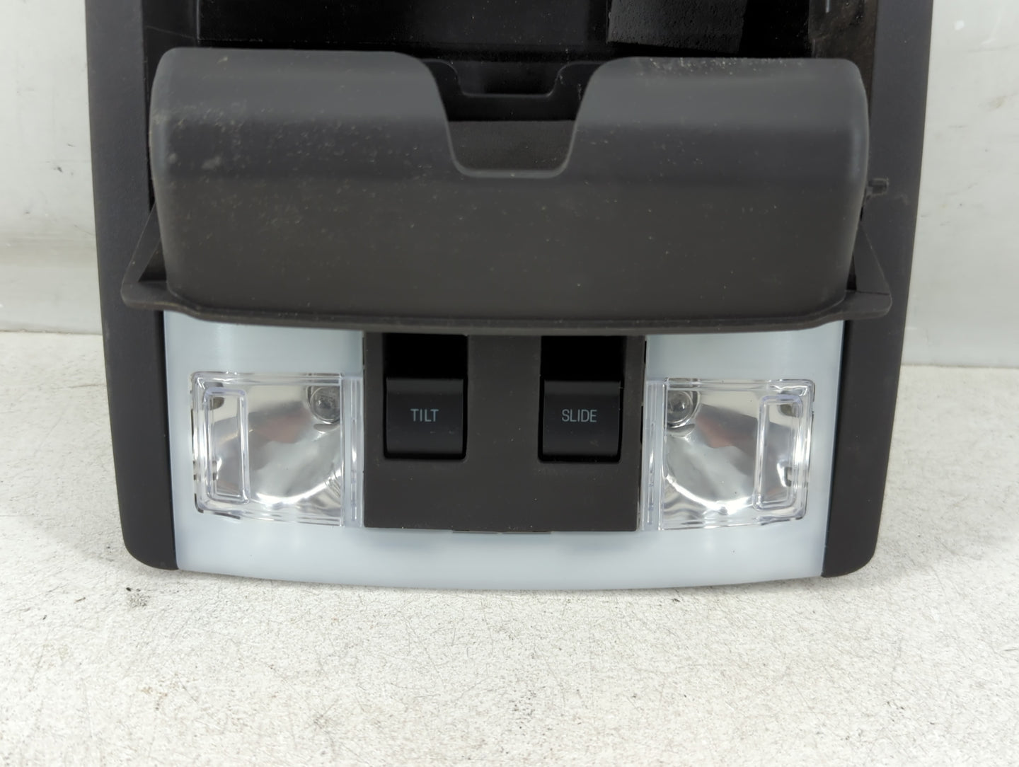 2013-2019 Ford Taurus Overhead Roof Console Interior Dome Light - Oemusedautoparts1.com