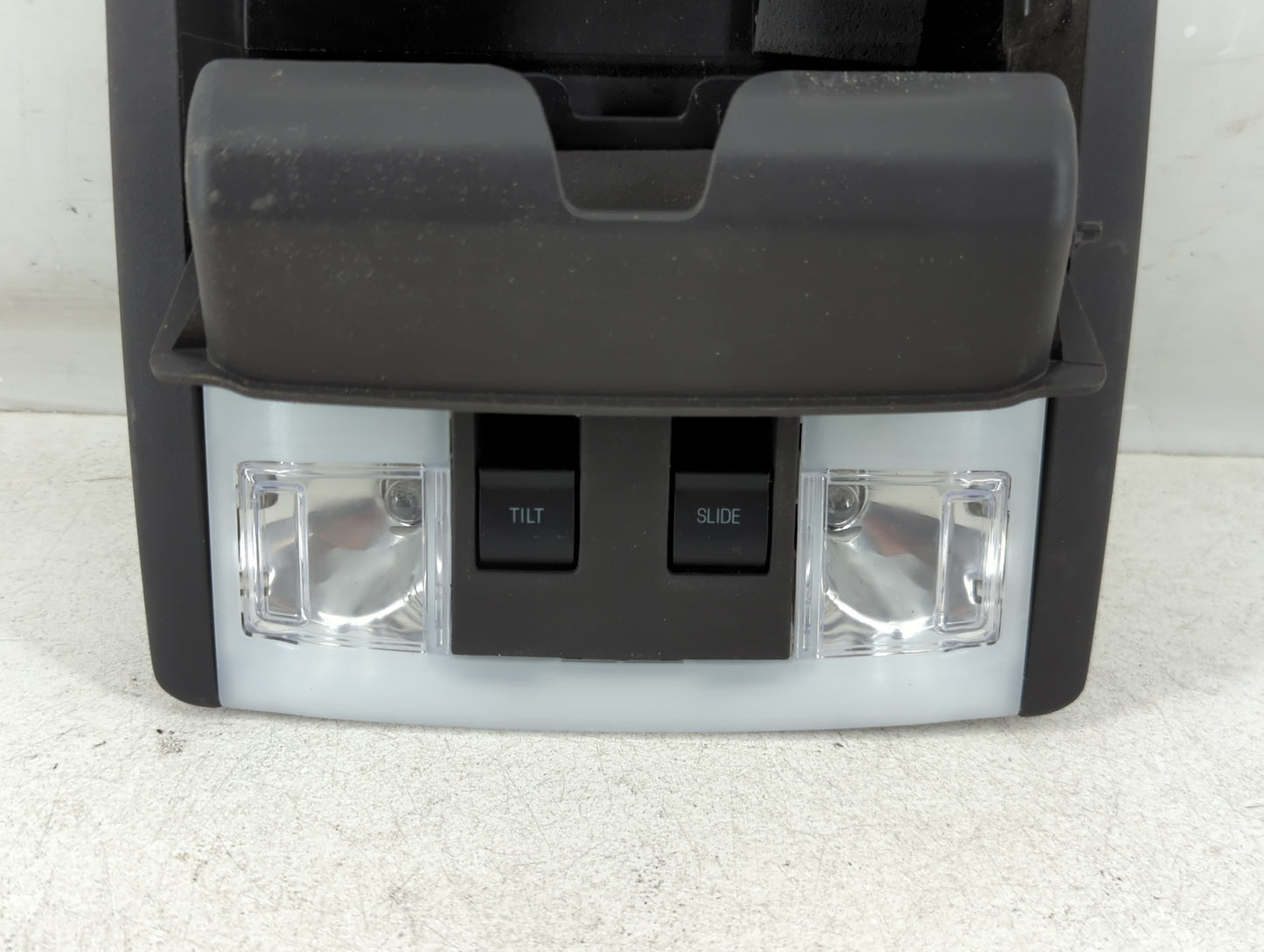 2013-2019 Ford Taurus Overhead Roof Console Interior Dome Light - Oemusedautoparts1.com
