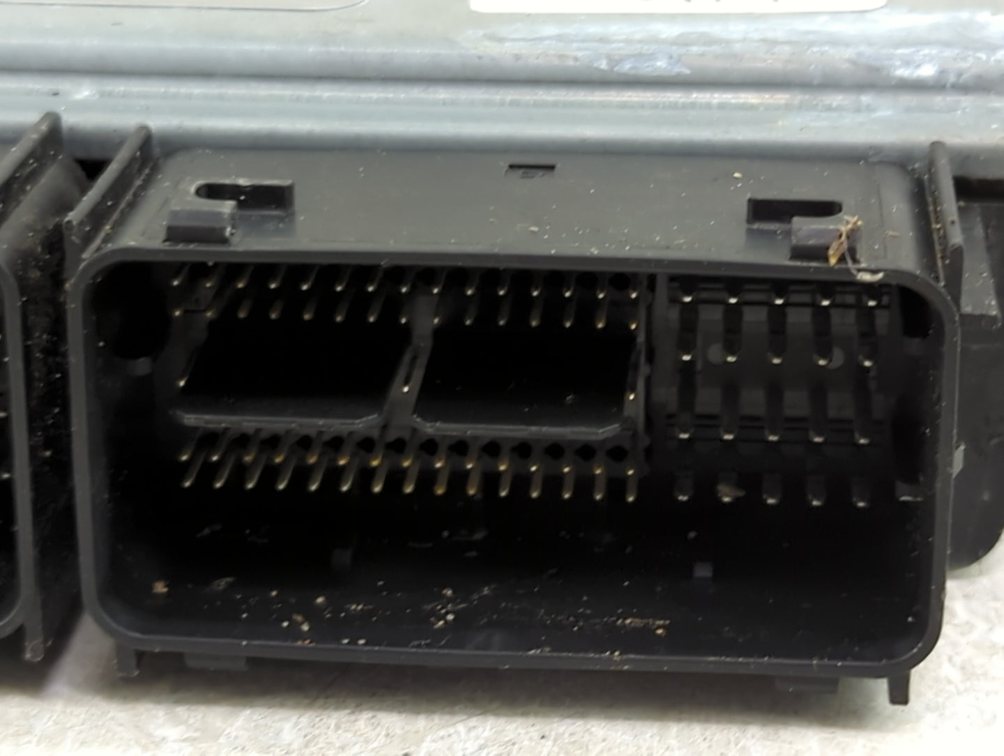 2016 Ford Tran250 PCM Engine Control Computer ECU ECM PCU OEM P/N:FL3A-12B684-BEB GK4A-12A650-GA Fits Fits 2015 2017 2018 20