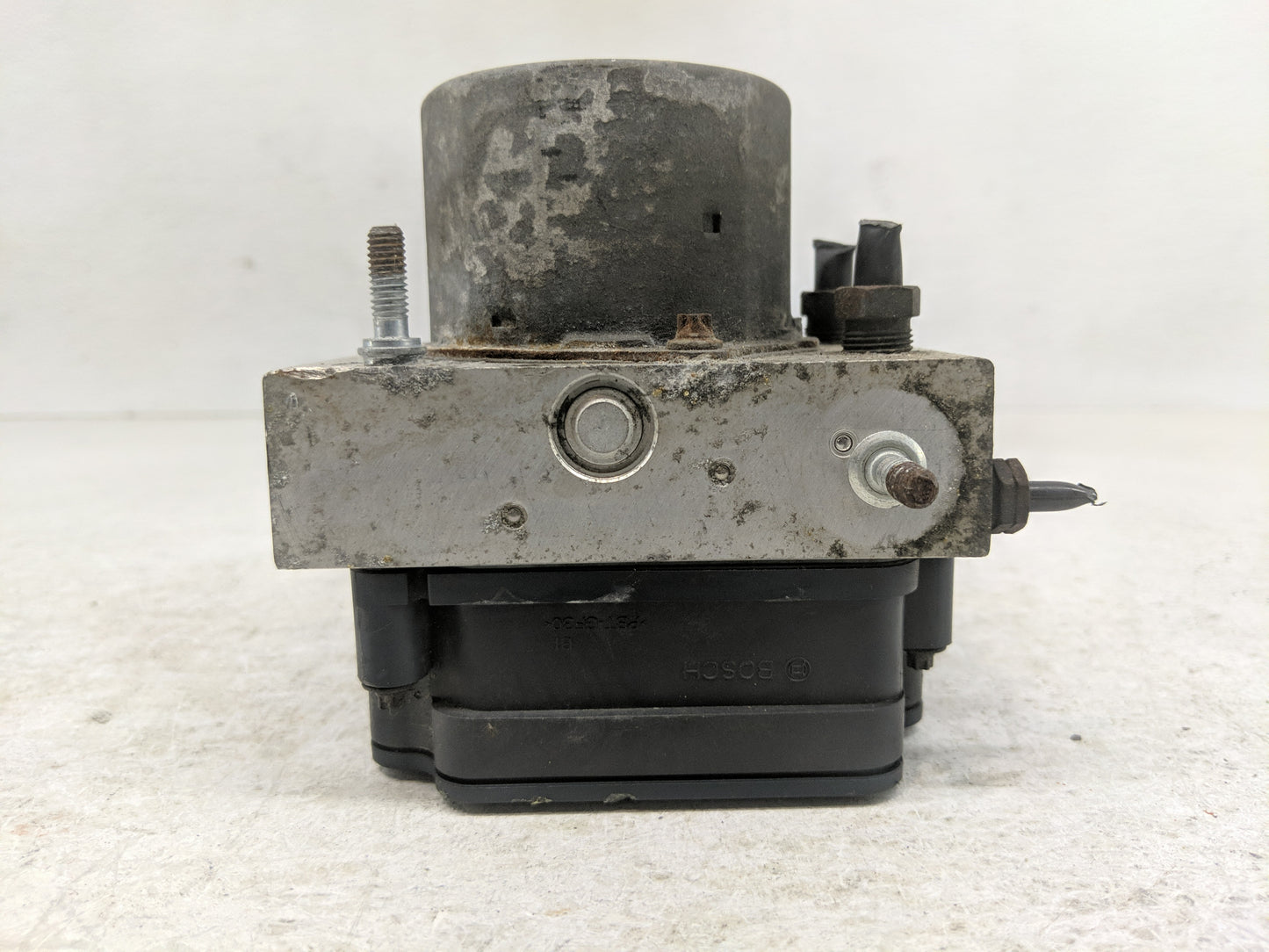 2015-2019 Ford Transit-250 ABS Pump Control Module Replacement P/N:EK41-2C405-AA Fits Fits 2015 2016 2017 2018 2019 OEM Used