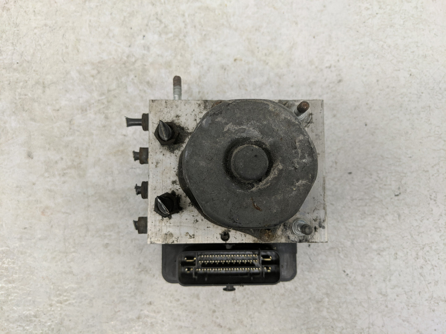 2015-2019 Ford Transit-250 ABS Pump Control Module Replacement P/N:EK41-2C405-AA Fits Fits 2015 2016 2017 2018 2019 OEM Used