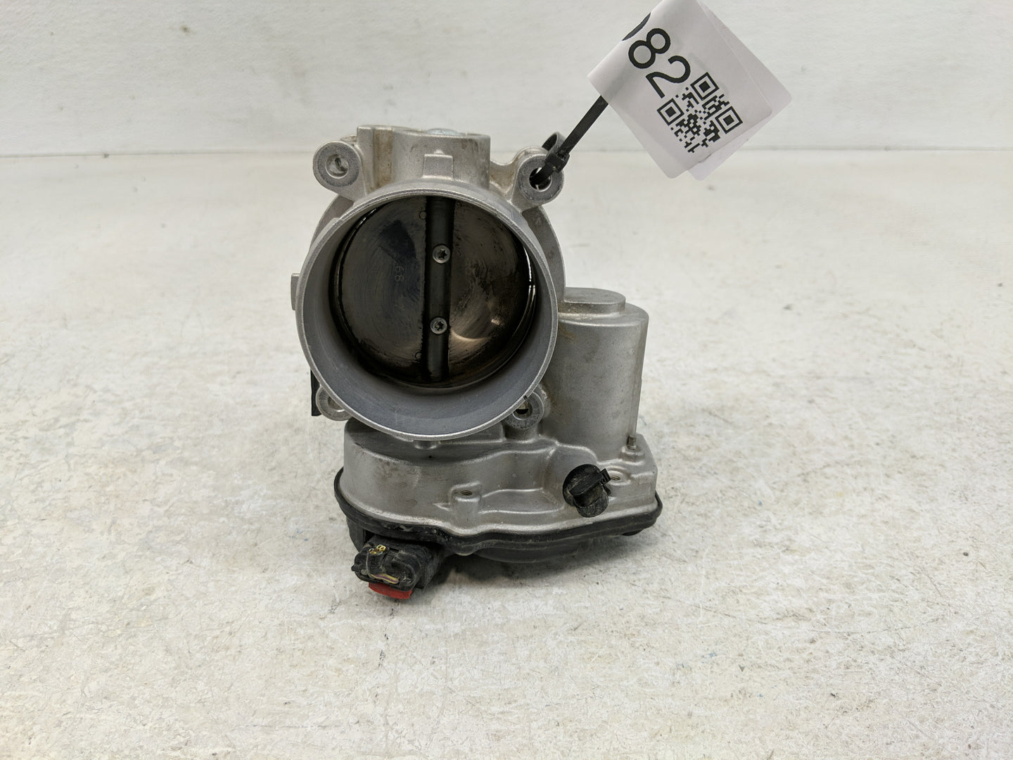 2015-2019 Ford Transit-250 Throttle Body Fits Fits 2011 2012 2013 2014 2015 2016 2017 2018 2019 OEM Used Auto Parts - Oemuse