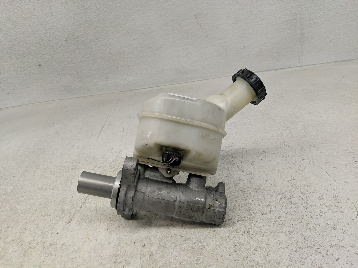 2015-2021 Ford Transit-250 Brake Master Cylinder - Oemusedautoparts1.com