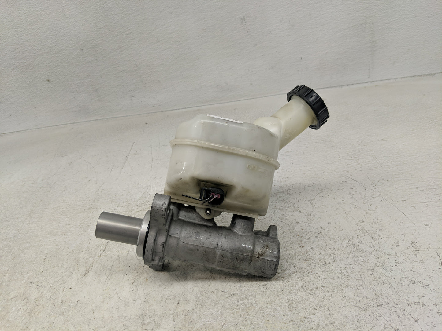 2015-2021 Ford Transit-250 Brake Master Cylinder - Oemusedautoparts1.com