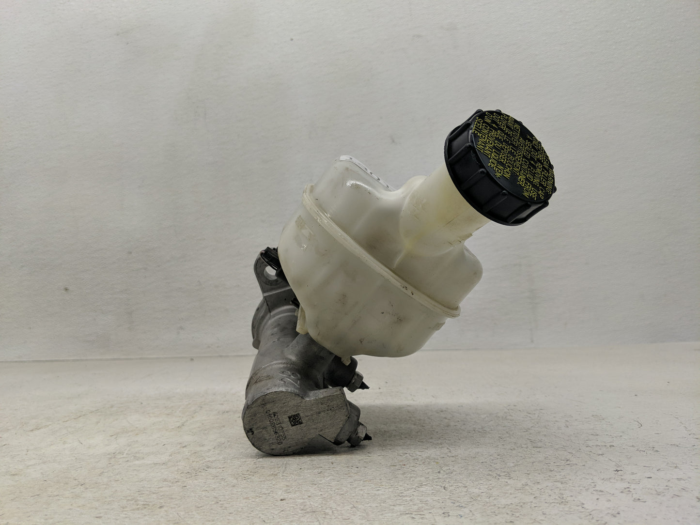 2015-2021 Ford Transit-250 Brake Master Cylinder - Oemusedautoparts1.com