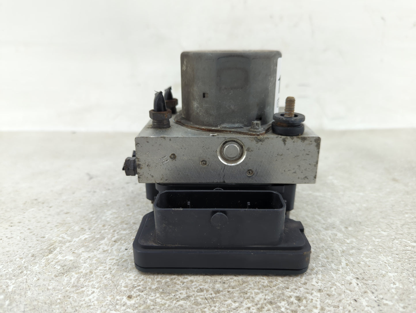 2015-2019 Ford Transit-250 ABS Pump Control Module Replacement P/N:EK41-2C405-AA Fits Fits 2015 2016 2017 2018 2019 OEM Used