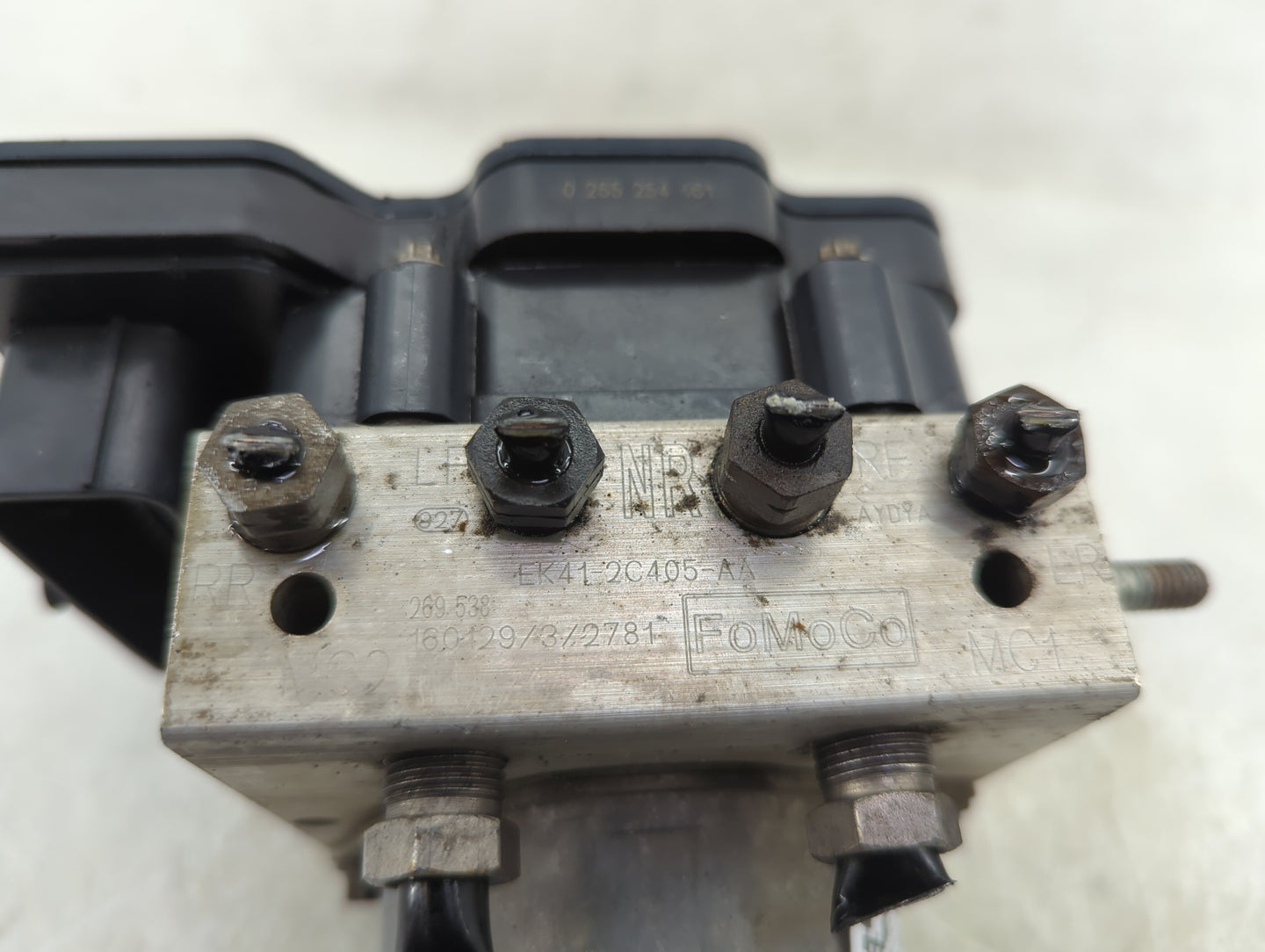 2015-2019 Ford Transit-250 ABS Pump Control Module Replacement P/N:0 265 254 Fits Fits 2015 2016 2017 2018 2019 OEM Used Aut