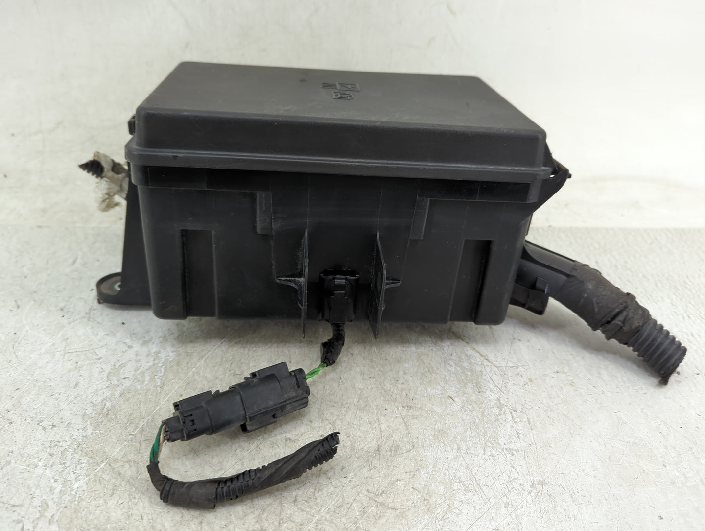 2016 Ford Transit-250 Fusebox Fuse Box Panel Relay Module Fits OEM Used Auto Parts - Oemusedautoparts1.com