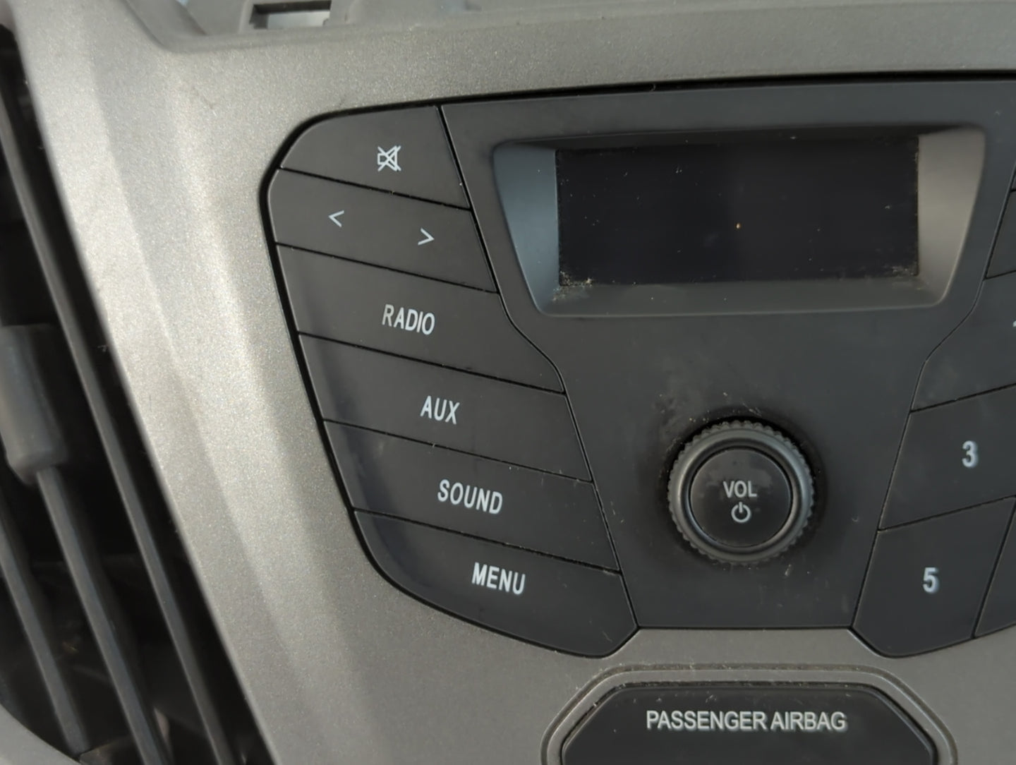 2016-2019 Ford Transit-250 Am Fm Cd Player Radio Receiver - Oemusedautoparts1.com