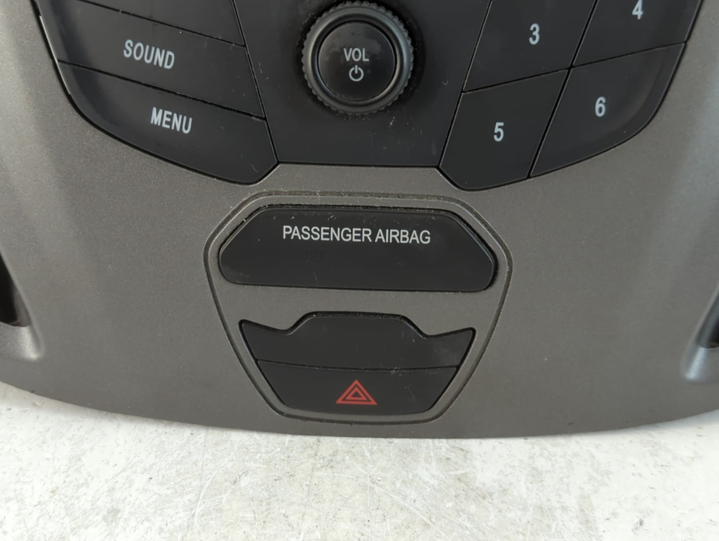 2016-2019 Ford Transit-250 Am Fm Cd Player Radio Receiver - Oemusedautoparts1.com