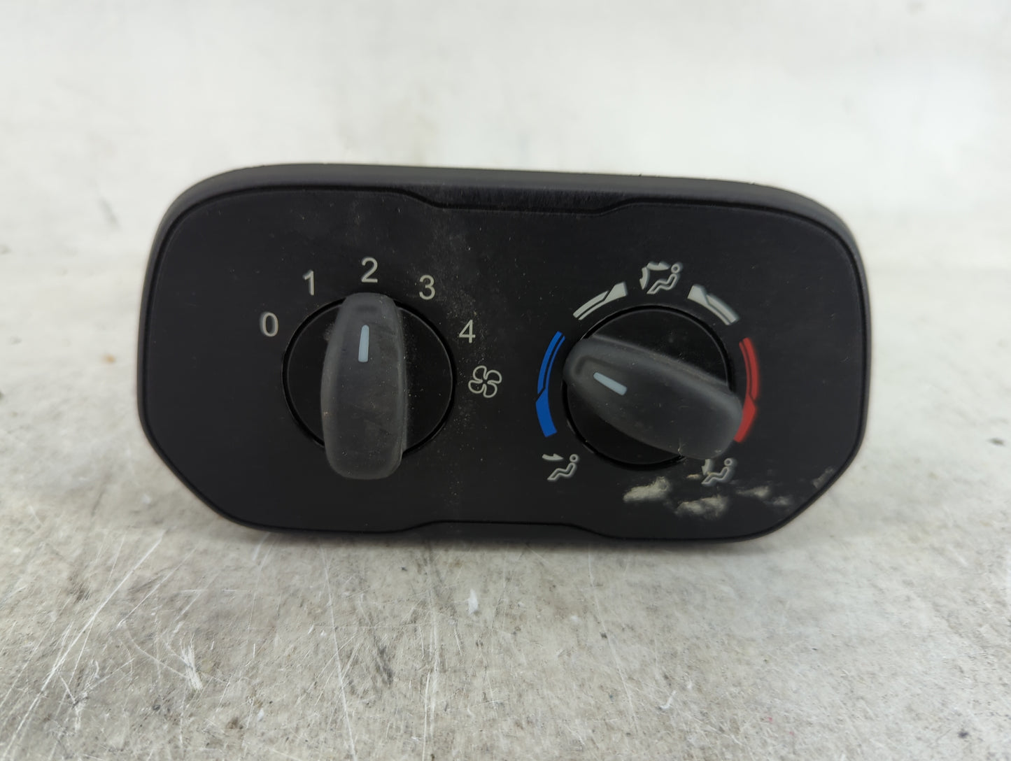 2016-2019 Ford Transit-350 Climate Control Module Temperature AC/Heater Replacement P/N:BK3T-19980-DT BK3T-19980-DU Fits OEM