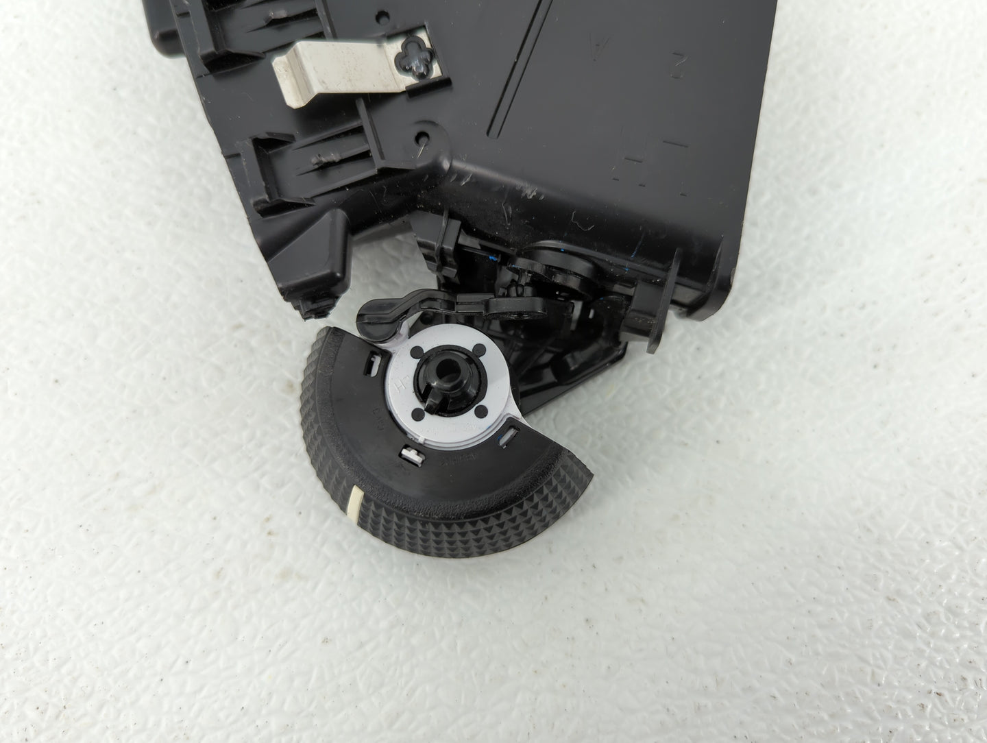 2016 Ford Transit Climate Control Module Temperature AC/Heater Replacement P/N:DT11-V014L21-ADW Fits OEM Used Auto Parts - O