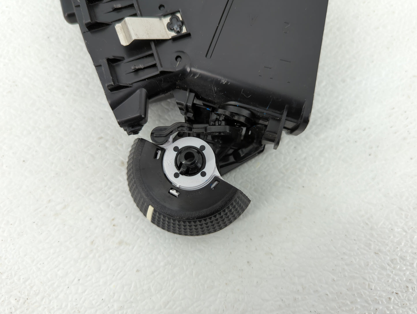 2016 Ford Transit Climate Control Module Temperature AC/Heater Replacement P/N:DT11-V014L21-ADW Fits OEM Used Auto Parts - O