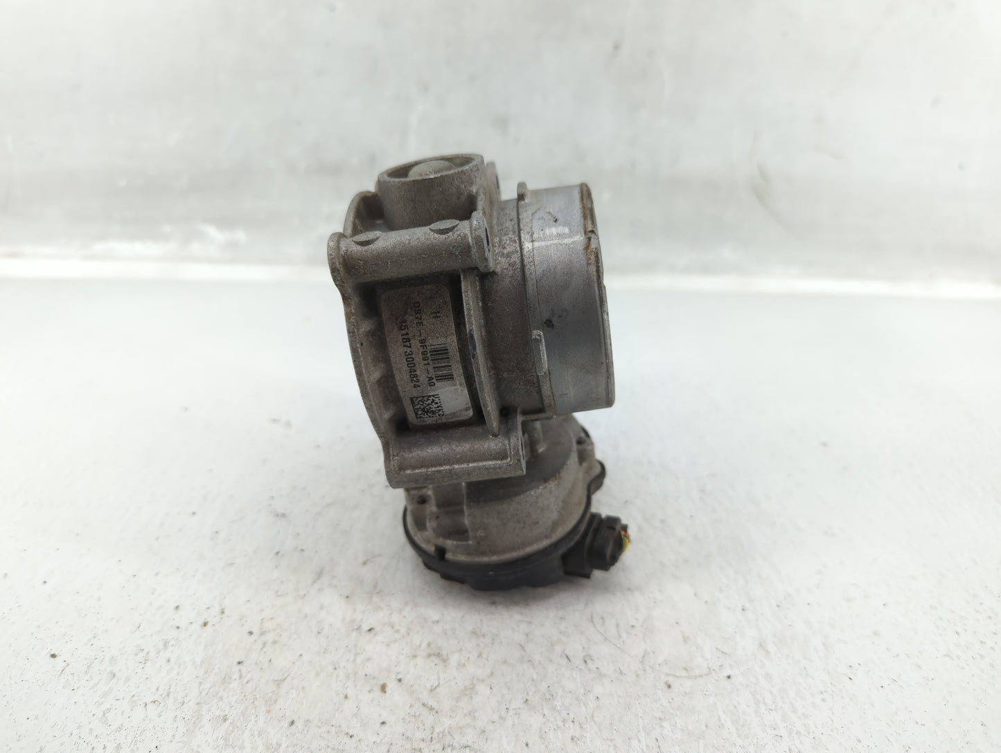2014-2021 Ford Transit Throttle Body P/N:DS7E-9F991-AG Fits Fits 2013 2014 2015 2016 2017 2018 2019 2020 2021 2022 OEM Used 