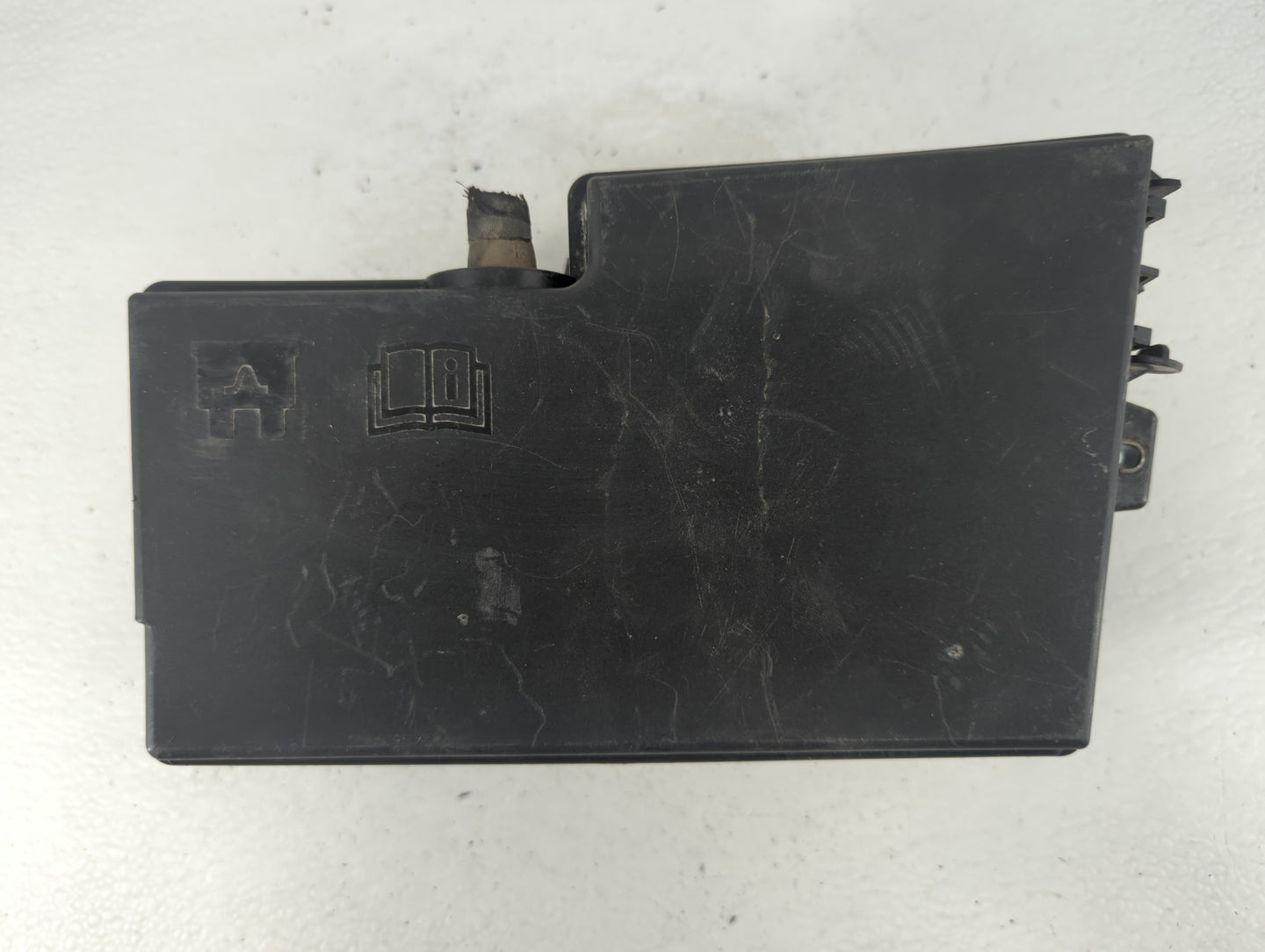 2016 Ford Transit Fusebox Fuse Box Panel Relay Module P/N:AV6T-14A067-AD Fits OEM Used Auto Parts - Oemusedautoparts1.com