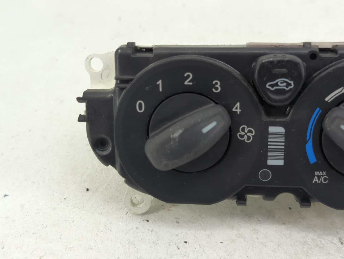 2016 Ford Transit 250 Climate Control Module Temperature AC/Heater Replacement P/N:BM5T19980 CM5T19980 Fits OEM Used Auto Pa