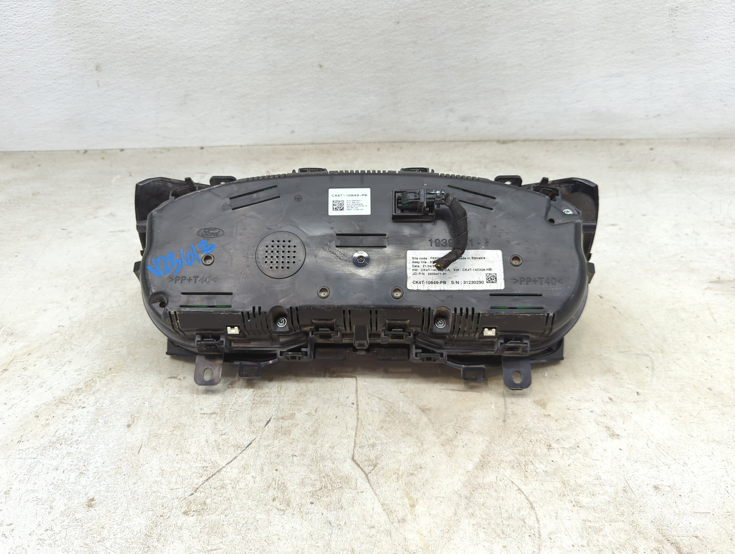 2016 Ford Transit 250 Instrument Cluster Speedometer Gauges P/N:CK4T-10849-PB 3203471, CK4T-14C026-HB Miles: Fits OEM Used A