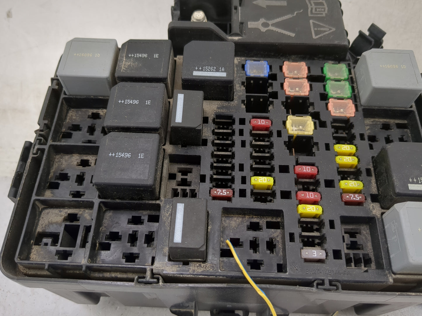 2016 Ford Transit 250 Fusebox Fuse Box Panel Relay Module P/N:BK2T-14A075-AB BK2T-14B144-AA, 7171-3371-30 Fits OEM Used Auto