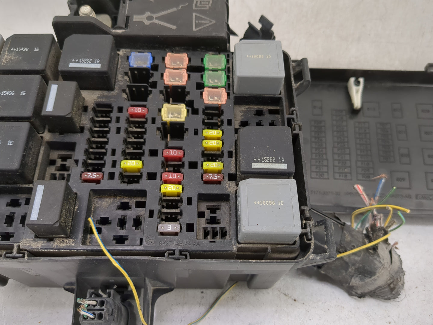 2016 Ford Transit 250 Fusebox Fuse Box Panel Relay Module P/N:BK2T-14A075-AB BK2T-14B144-AA, 7171-3371-30 Fits OEM Used Auto