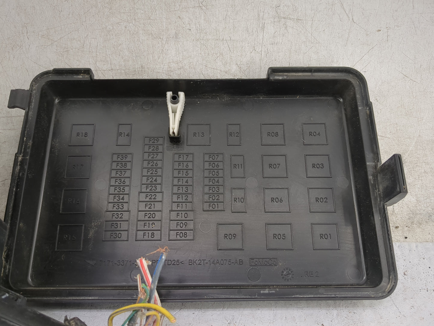 2016 Ford Transit 250 Fusebox Fuse Box Panel Relay Module P/N:BK2T-14A075-AB BK2T-14B144-AA, 7171-3371-30 Fits OEM Used Auto