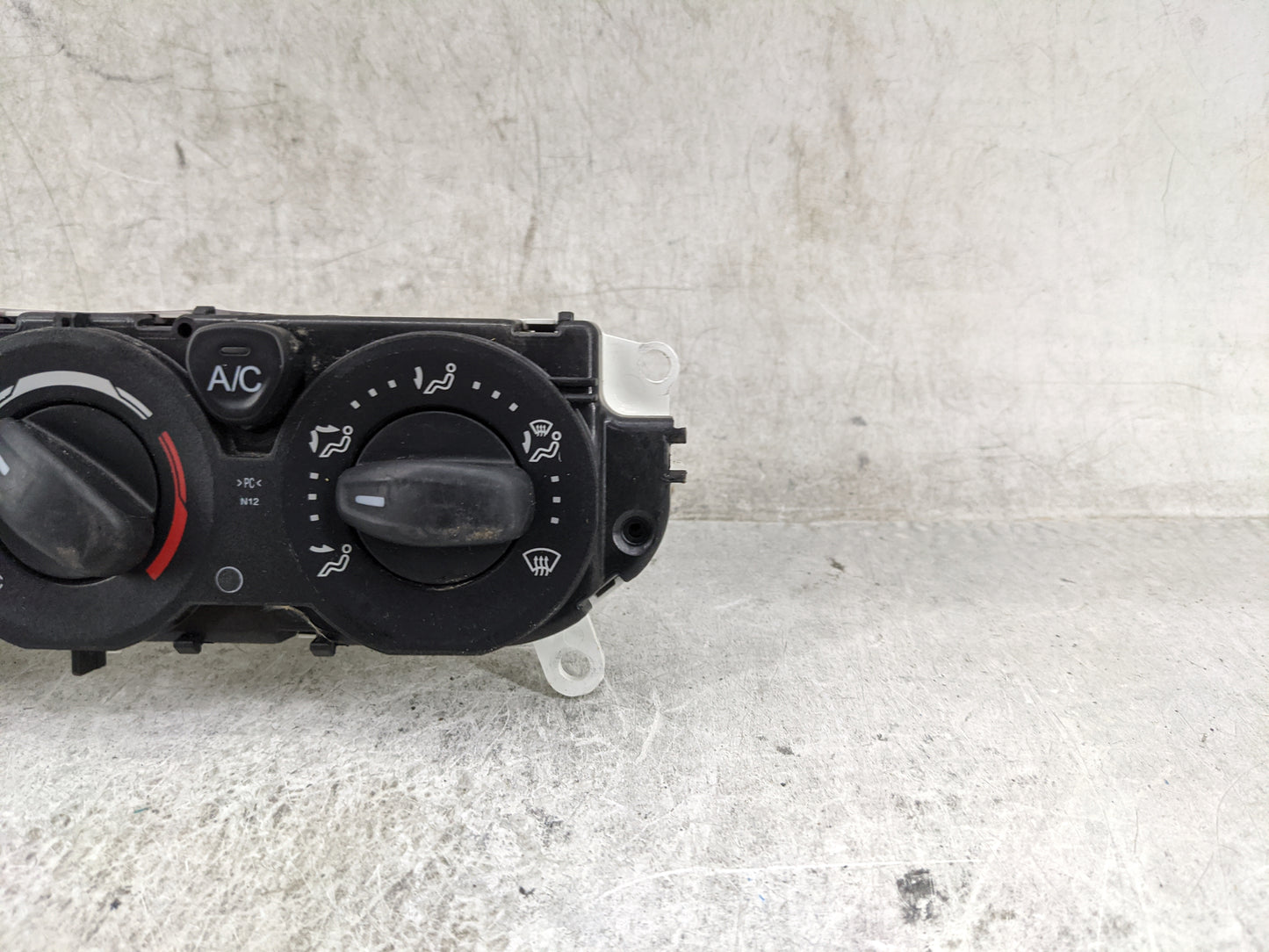 2016 Ford Transit 250 Climate Control Module Temperature AC/Heater Replacement P/N:BM5T18549 BM5T19980 Fits OEM Used Auto Pa