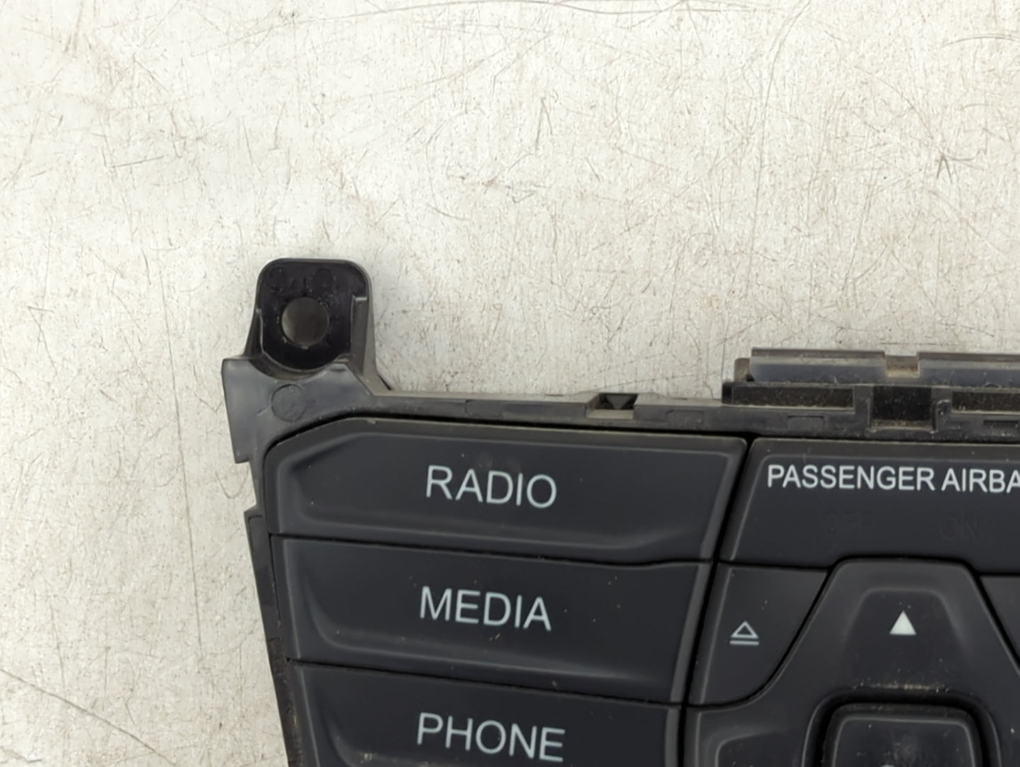 2016 Ford Transit 250 Radio AM FM Cd Player Receiver Replacement P/N:DT1T-18K811-CE Fits OEM Used Auto Parts - Oemusedautopa