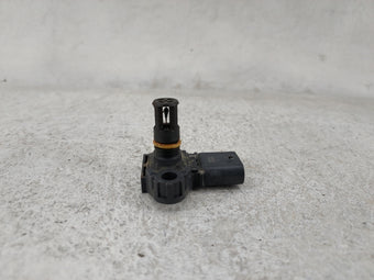 compare product Ford Transit 250 Mass Air Flow Meter Maf 1487973