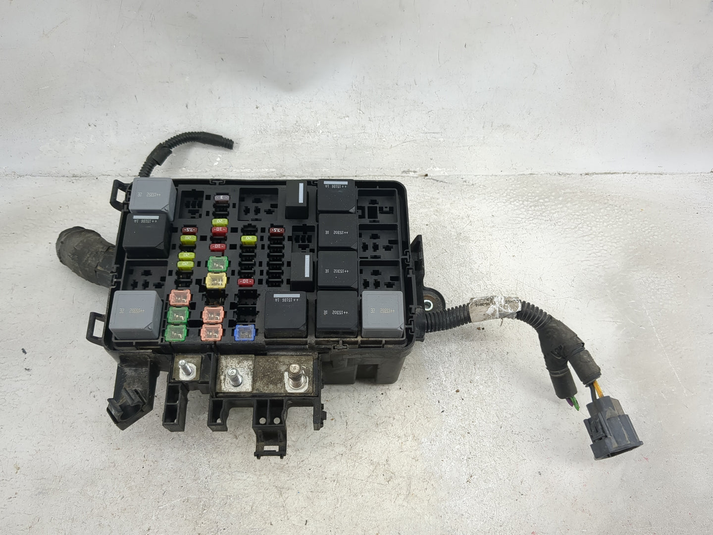 2016 Ford Transit 350 Fusebox Fuse Box Panel Relay Module P/N:7171-3371-30 Fits OEM Used Auto Parts - Oemusedautoparts1.com