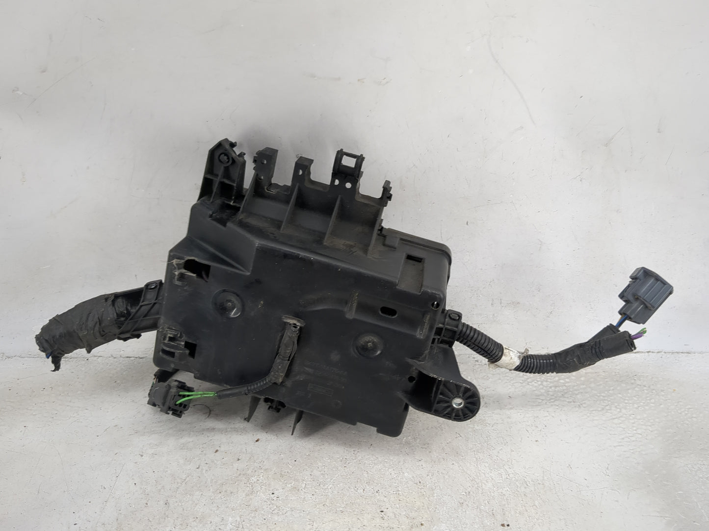 2016 Ford Transit 350 Fusebox Fuse Box Panel Relay Module P/N:7171-3371-30 Fits OEM Used Auto Parts - Oemusedautoparts1.com