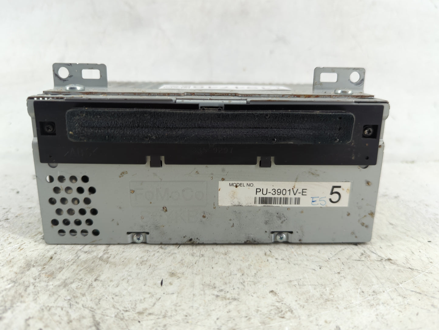 2016 Ford Transit 350 Radio AM FM Cd Player Receiver Replacement P/N:PU-3901V-E 335-9297 Fits Fits 2017 OEM Used Auto Parts 