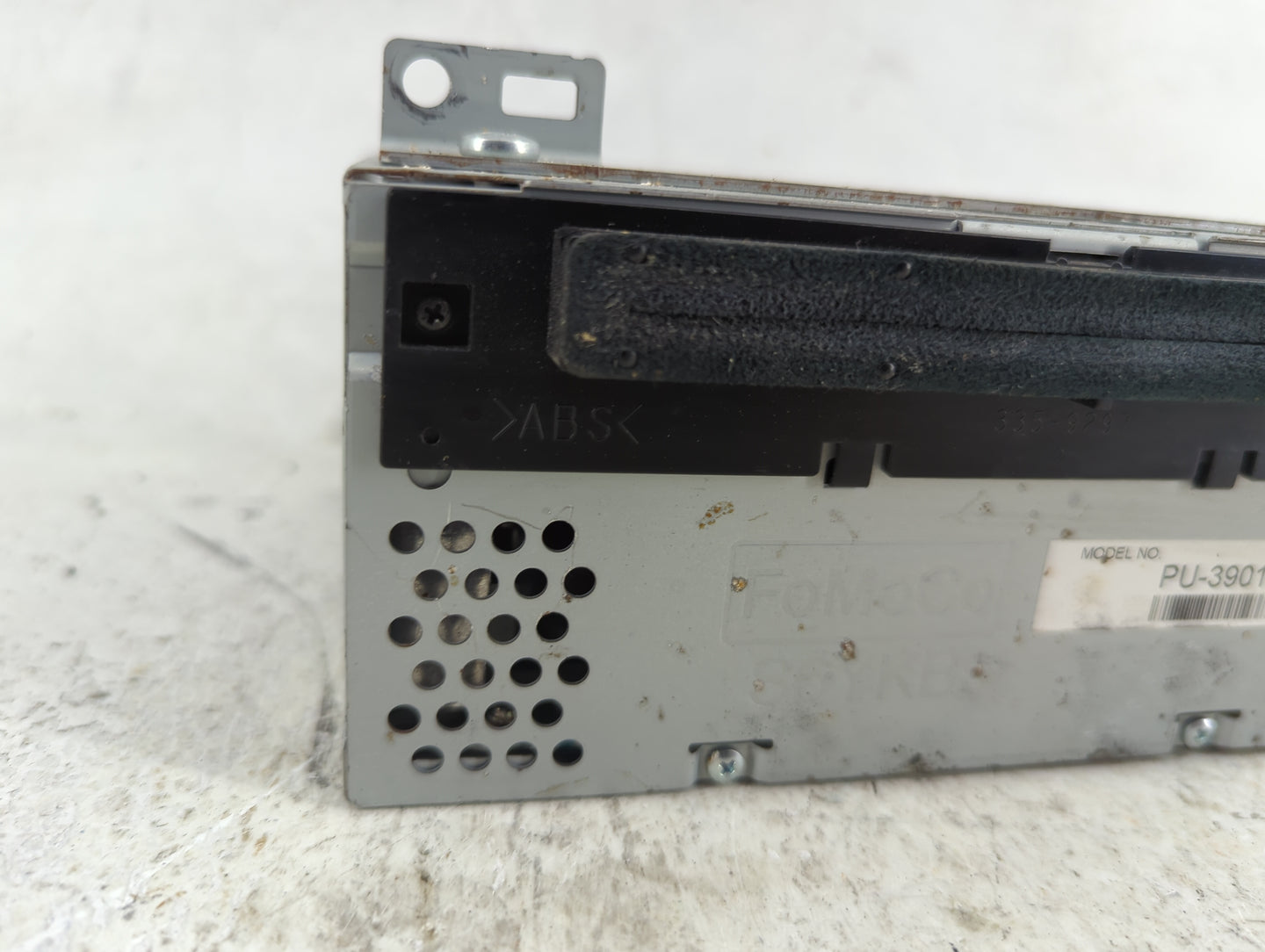 2016 Ford Transit 350 Radio AM FM Cd Player Receiver Replacement P/N:PU-3901V-E 335-9297 Fits Fits 2017 OEM Used Auto Parts 