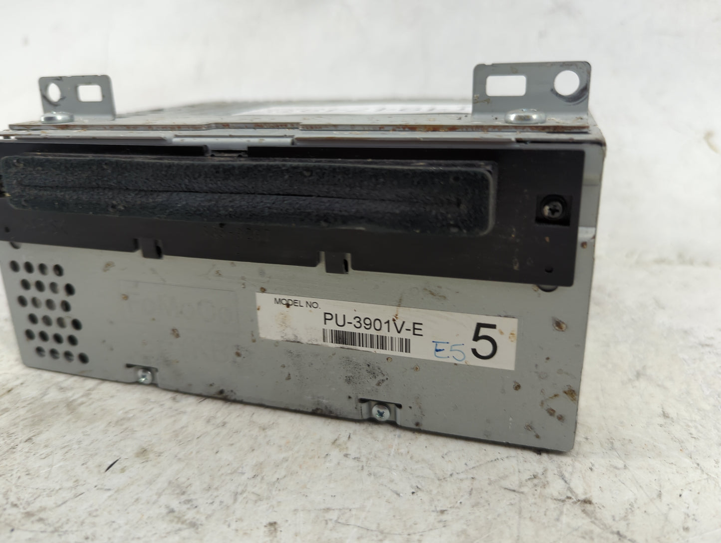 2016 Ford Transit 350 Radio AM FM Cd Player Receiver Replacement P/N:PU-3901V-E 335-9297 Fits Fits 2017 OEM Used Auto Parts 