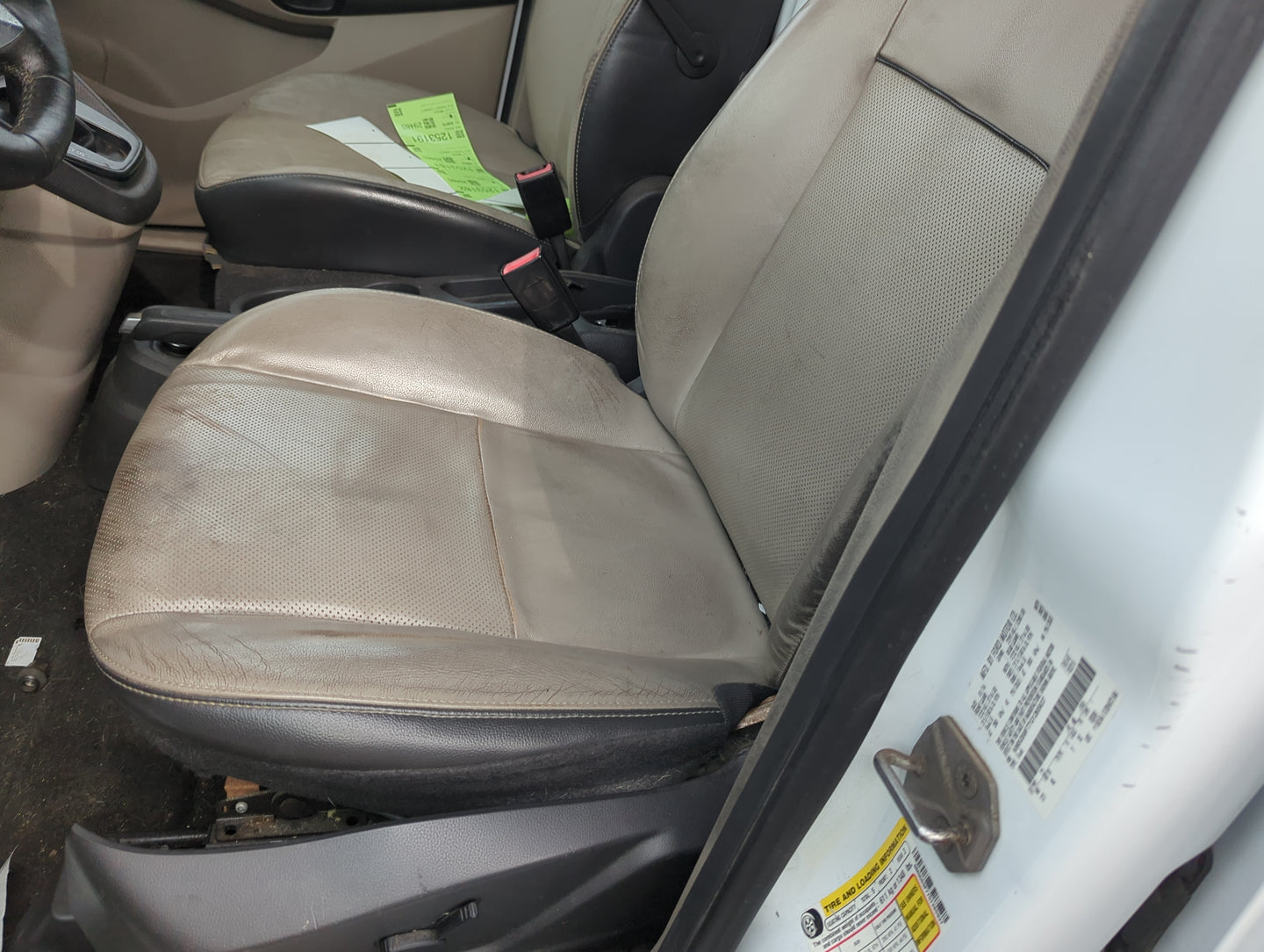 2014-2021 Ford Transit Connect Driver Front Seat Oem - Oemusedautoparts1.com