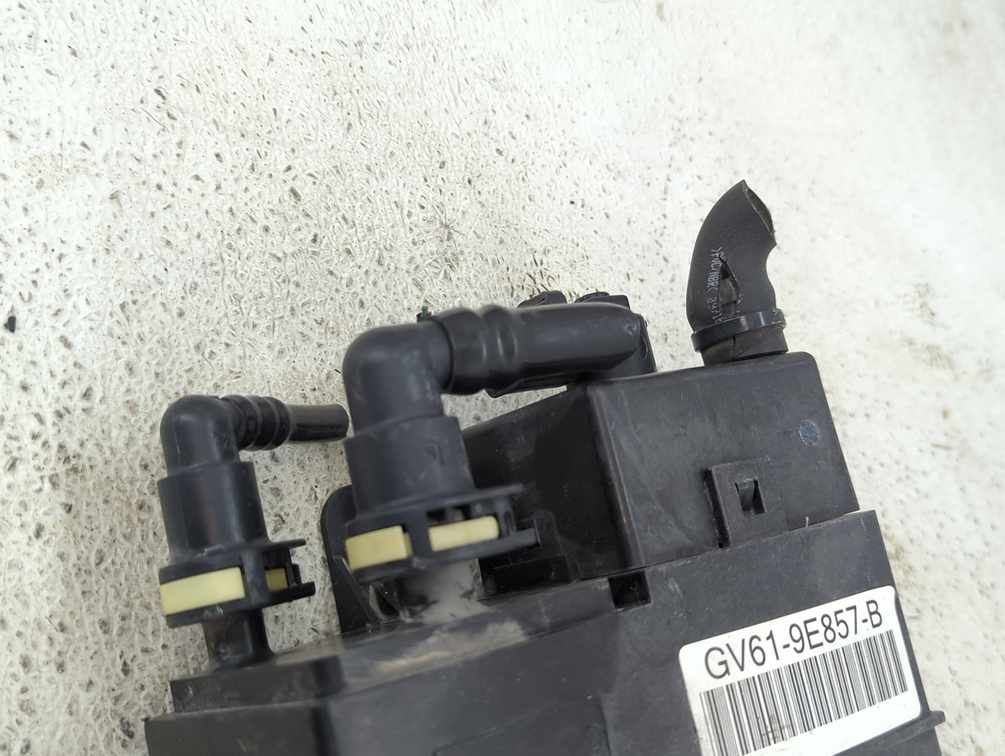 2016 Ford Transit Connect Fuel Vapor Charcoal Canister - Oemusedautoparts1.com
