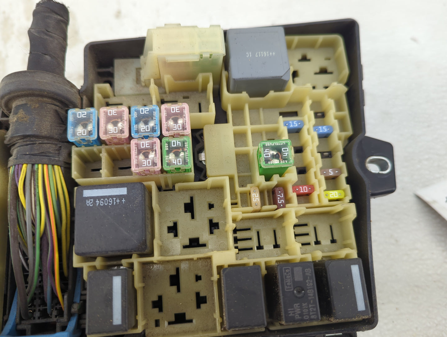 2016 Ford Transit Connect Fusebox Fuse Box Panel Relay Module P/N:AV6T-14A142-AB 8121T-14B132-A3 Fits OEM Used Auto Parts - 