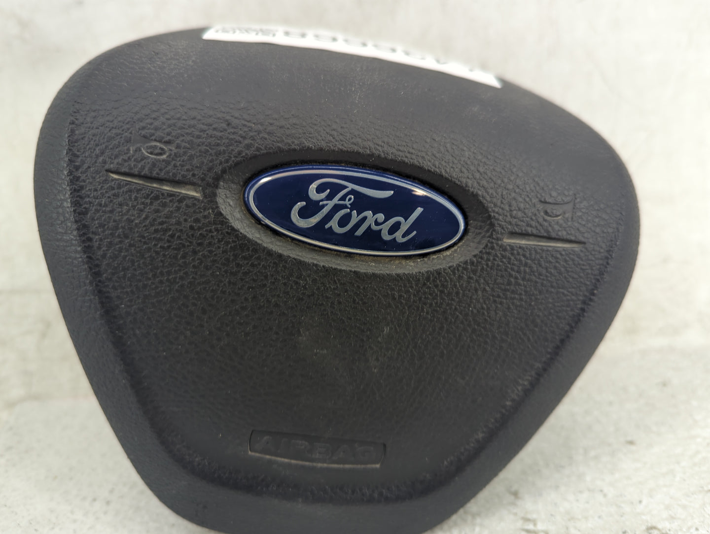 2016 Ford Transit Connect Air Bag Driver Left Steering Wheel Mounted P/N:02464116 Fits OEM Used Auto Parts - Oemusedautopart