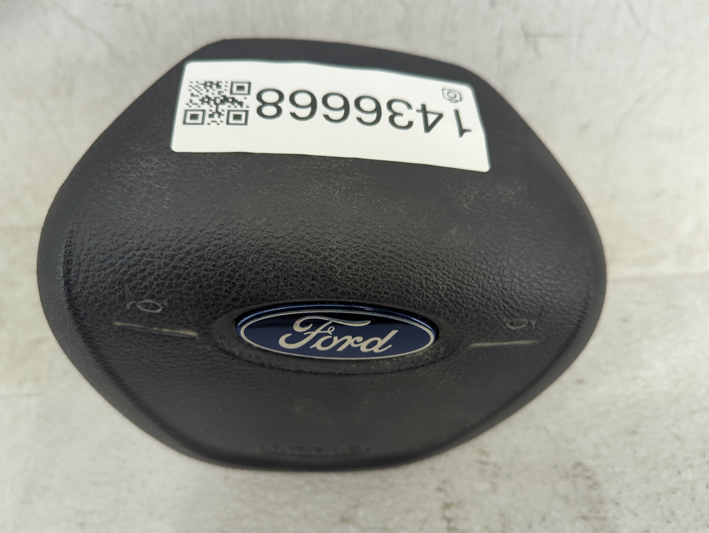 2016 Ford Transit Connect Air Bag Driver Left Steering Wheel Mounted P/N:02464116 Fits OEM Used Auto Parts - Oemusedautopart