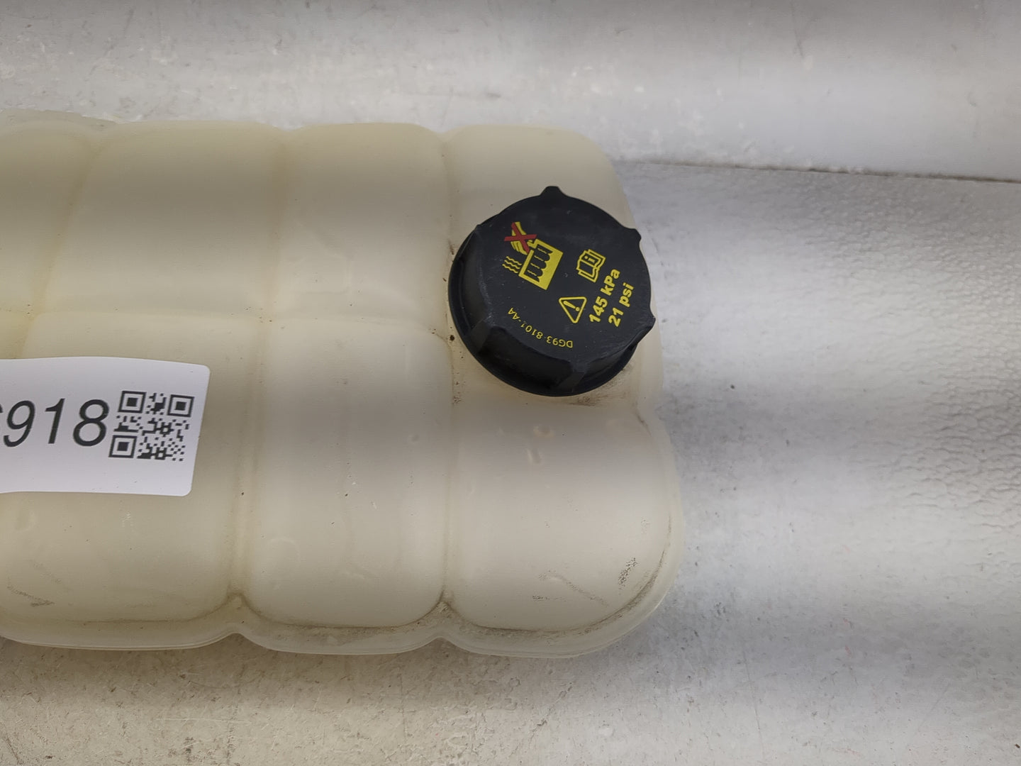 2014 Transit Connect Radiator Coolant Overflow Expansion Tank Bottle - Oemusedautoparts1.com
