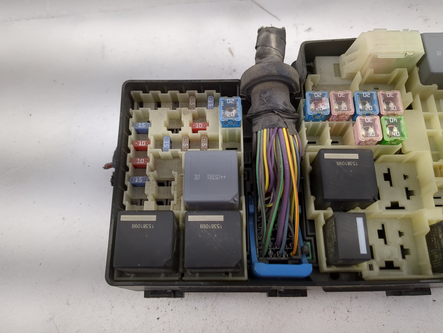 2016 Ford Transit Connect Fusebox Fuse Box Panel Relay Module P/N:AV6T-14A067-AD E02345500, AV6T-14A147-AB Fits OEM Used Aut